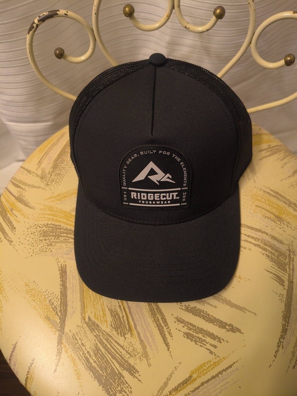 Ridgecut Toughwear Men’s Black Mesh Trucker Cap